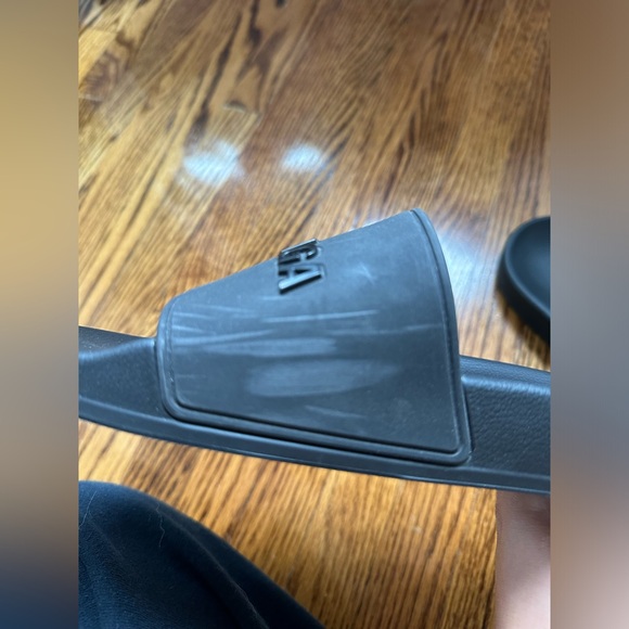 BALENCIAGA SLIDES - Picture 4 of 5